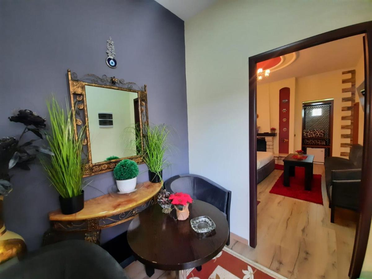 Villa 53 Tirana Buitenkant foto