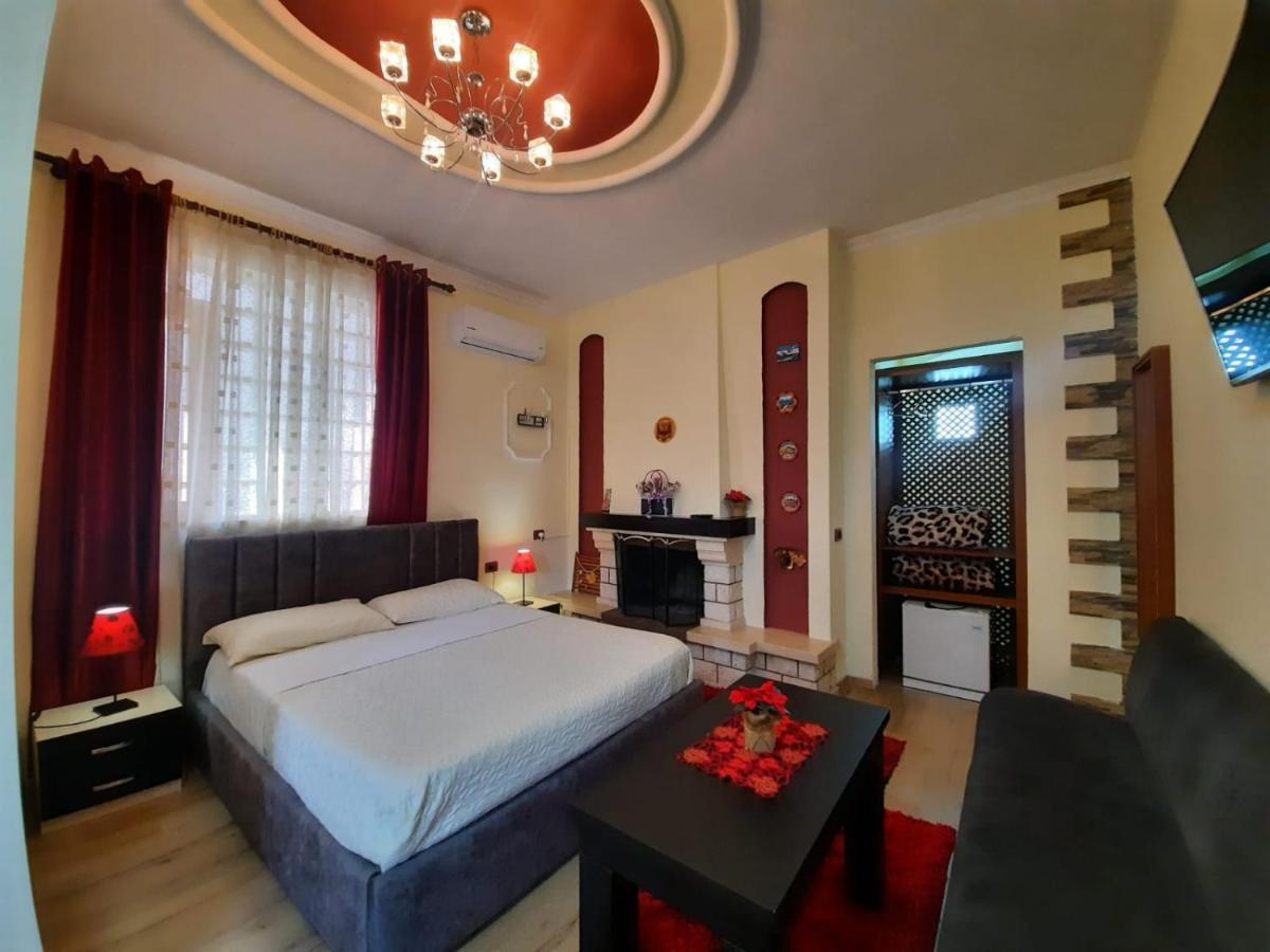Villa 53 Tirana Buitenkant foto