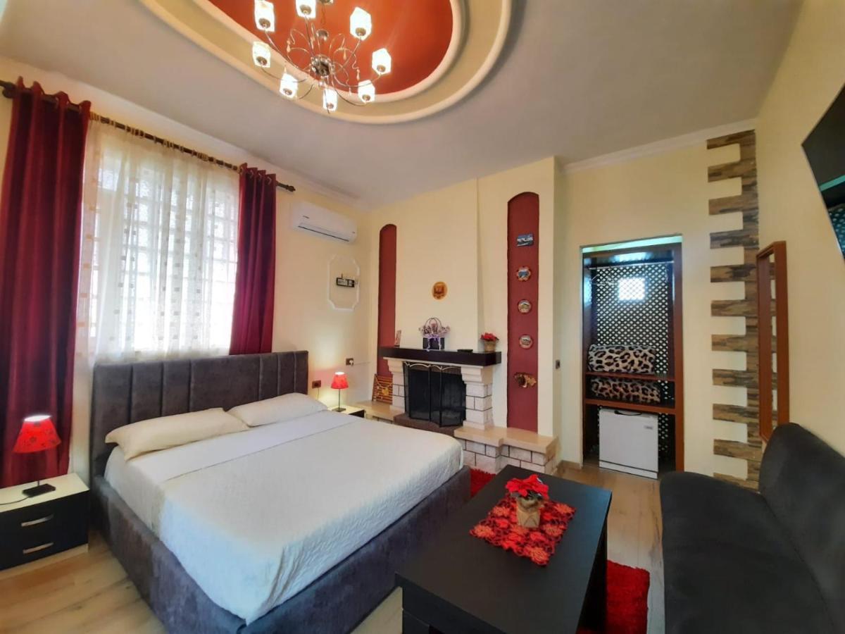 Villa 53 Tirana Buitenkant foto