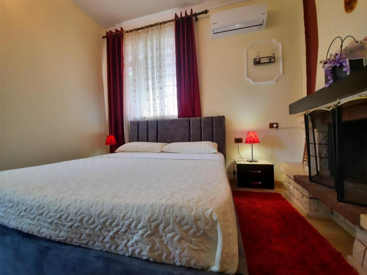 Villa 53 Tirana Buitenkant foto