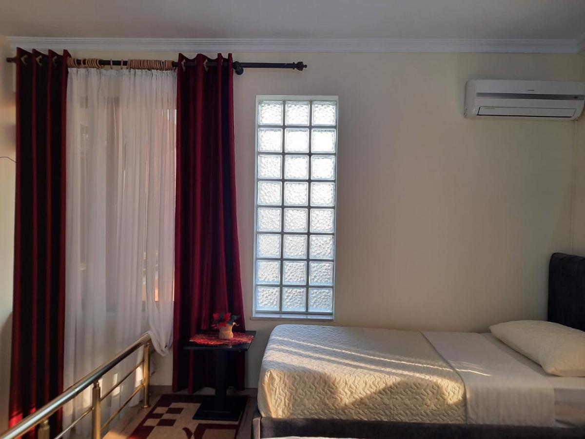 Villa 53 Tirana Buitenkant foto